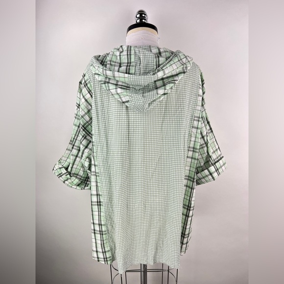 💚 3099. Plaid Oversized Hooded Rolled Sleeve Top - Picture 3 of 6